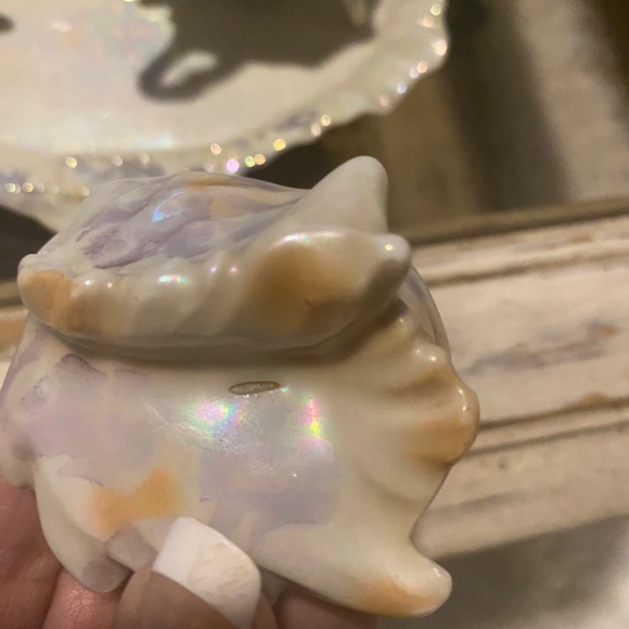 Elegant Iridescent Shell Dish Set - Picture 7 of 16